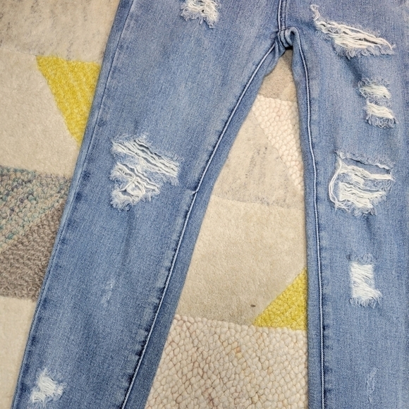 Brandy Melville Distressed Rigid Denim Jeans Size 24 - Picture 4 of 10